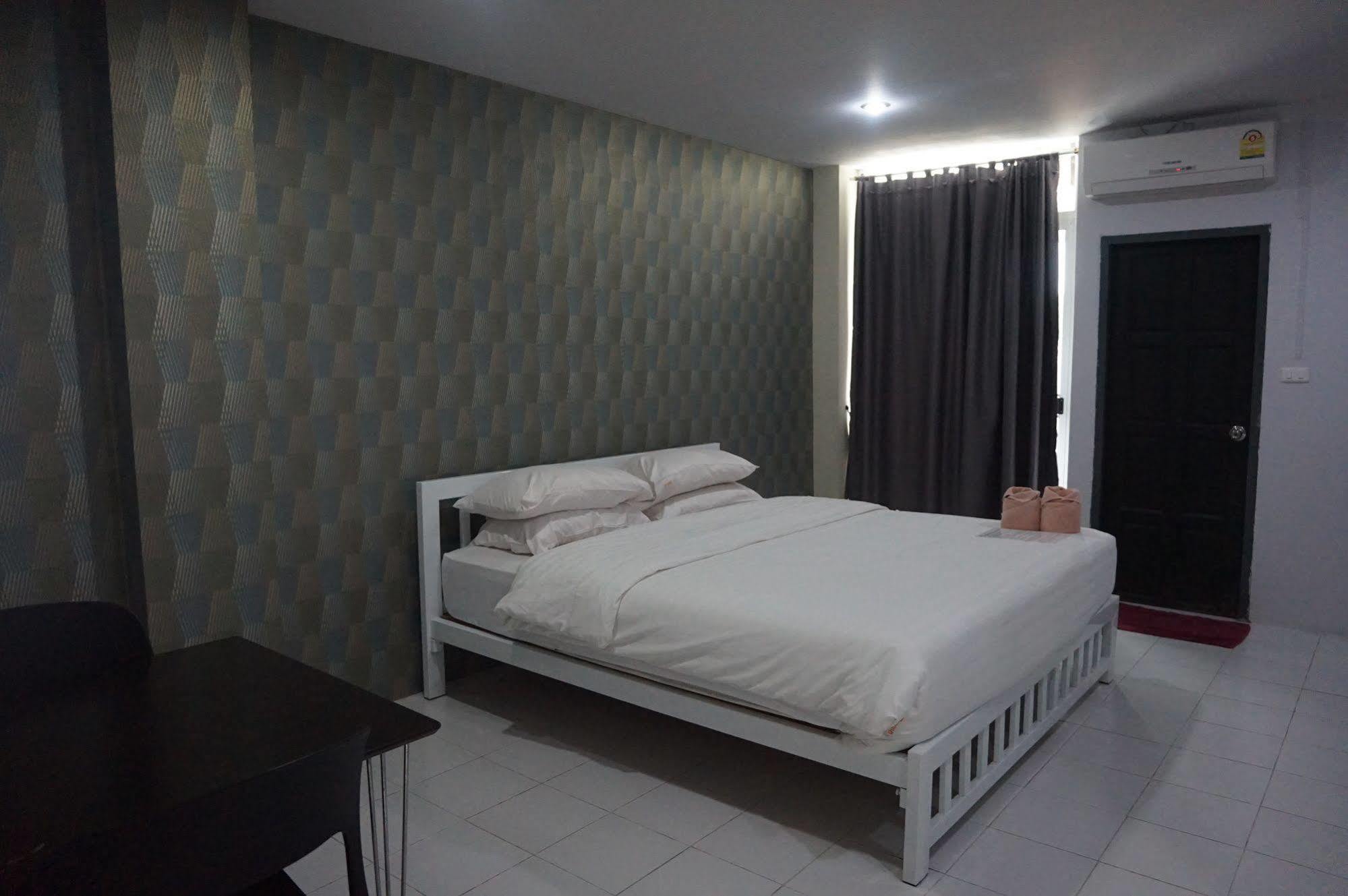 Aparthotel The One Phetchabun Esterno foto