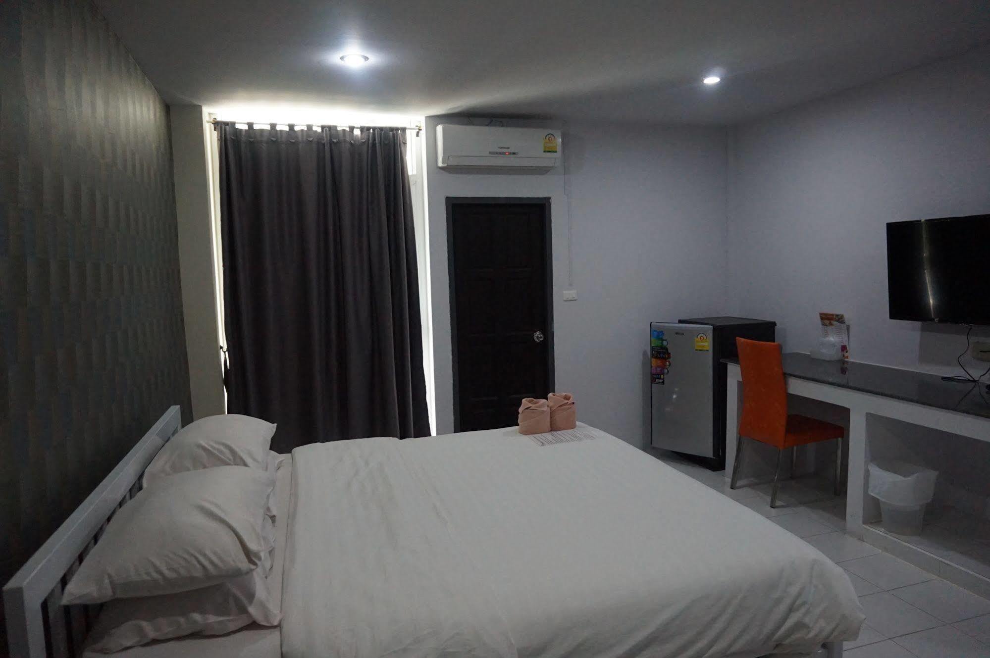 Aparthotel The One Phetchabun Esterno foto