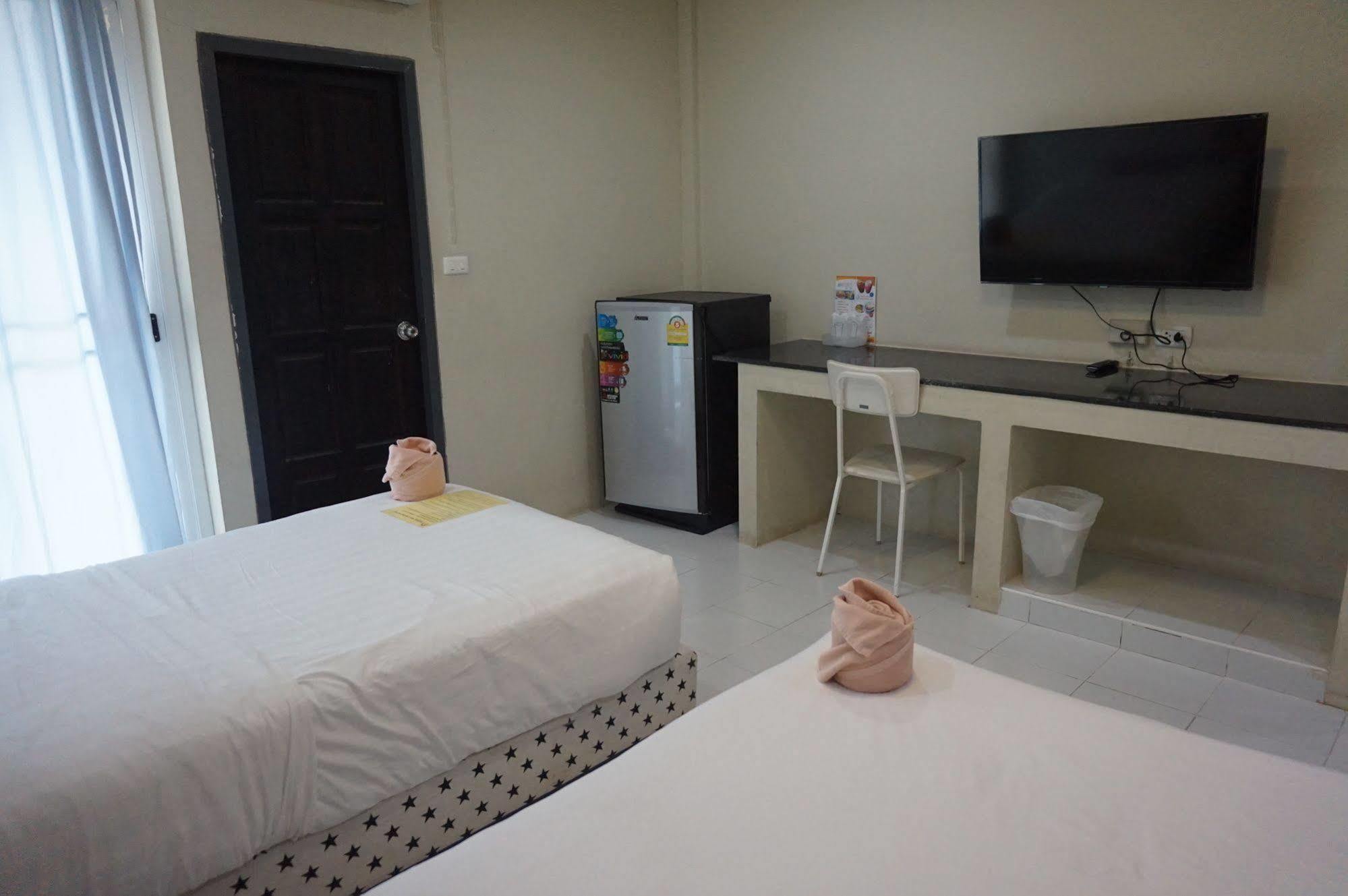 Aparthotel The One Phetchabun Esterno foto